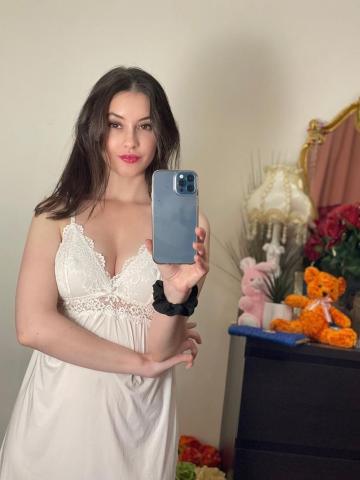Проститутка Амелия
